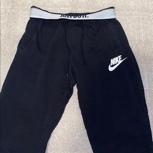 NIKE JOGGERS